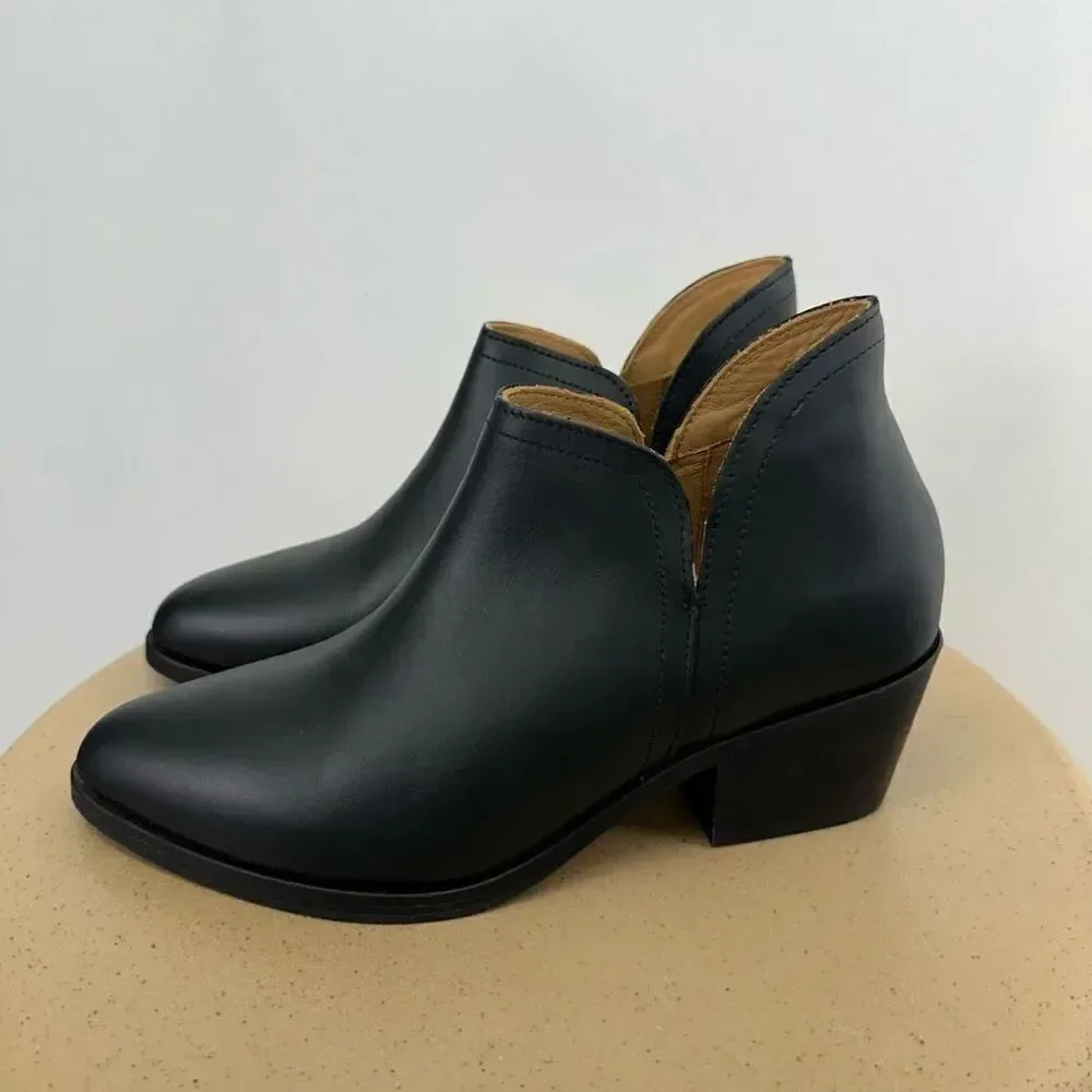 Nisolo Mia Everyday Ankle Black on Black Water Resistant Leather Stacked Heel Bo